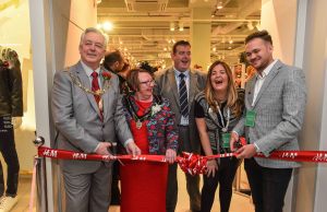 St. Helens Mayor Cllr Stephen Glover and Mayoress Lynne Glover, St Helens Council leader Cllr Barry Grunewald,store manager Nikita Bowler and H&M area manager Freddie Stevens 